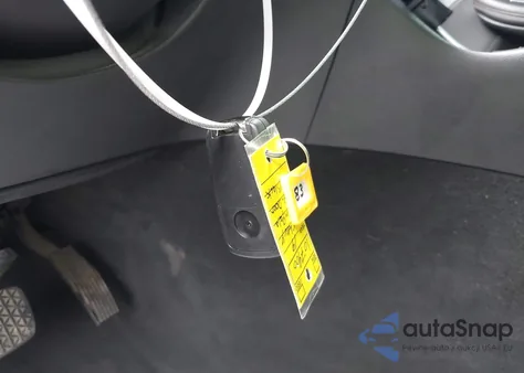 2019 Chevrolet Impala Lt z USA, uszkodzony, nr VIN 1G11Z5S36KU107900